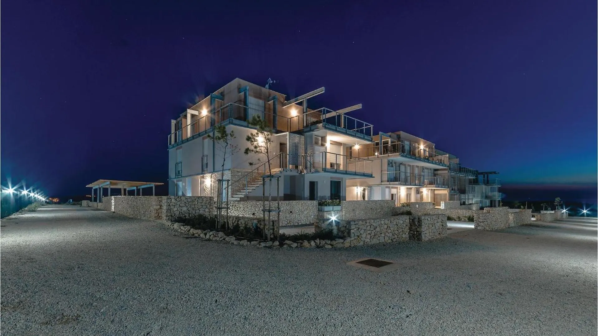Cozy Apartment In Povljana With House Sea View Croatia